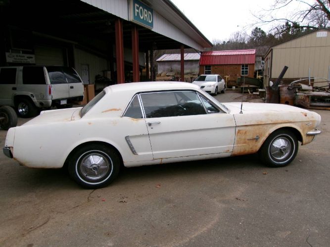 Unknown-Mustang-1965-White-2