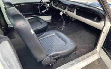 Unknown-Mustang-1965-White-Black-4