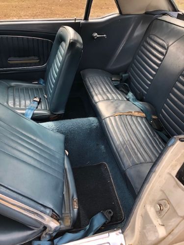 Unknown-Mustang-1965-White-Blue-15