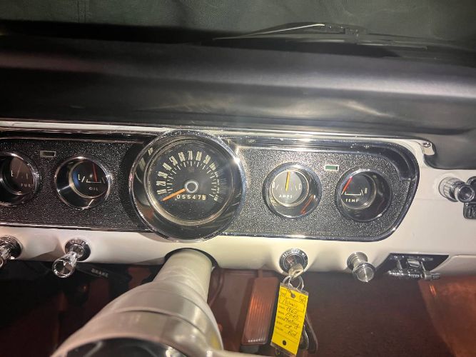 Unknown-Mustang-1965-Wimbledon-White-7