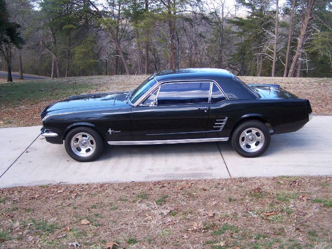 Unknown-Mustang-1966-Black-6