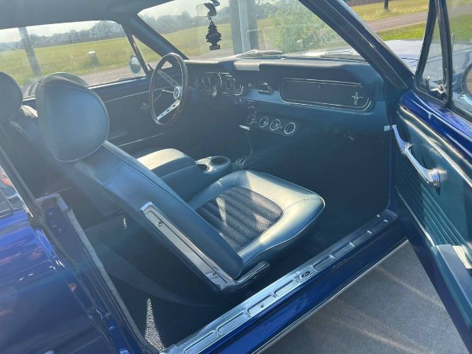 Unknown-Mustang-1966-Blue-3