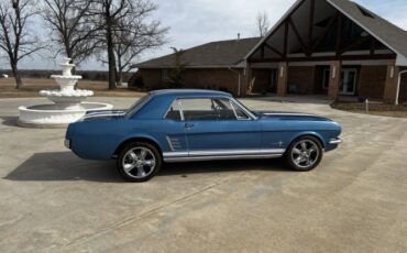 Unknown-Mustang-1966-Blue-Black-1