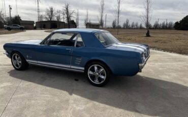 Unknown-Mustang-1966-Blue-Black-17