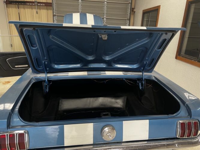 Unknown-Mustang-1966-Blue-Black-27
