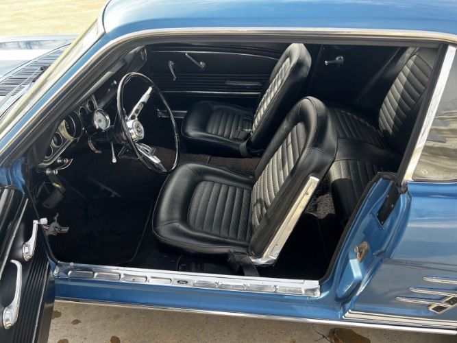 Unknown-Mustang-1966-Blue-Black-36