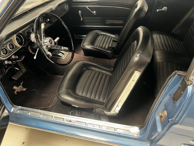 Unknown-Mustang-1966-Blue-Black-38