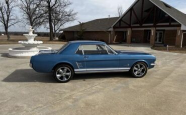 Unknown-Mustang-1966-Blue-Black-7