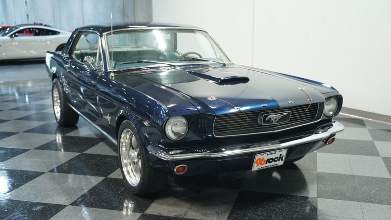 Unknown-Mustang-1966-Caspian-Blue-White-16