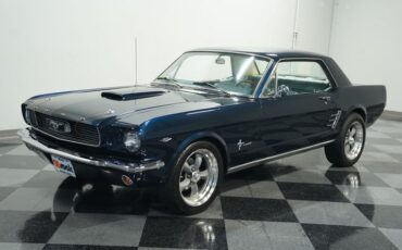 Unknown-Mustang-1966-Caspian-Blue-White-24