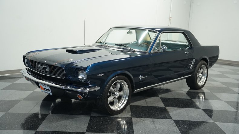Unknown-Mustang-1966-Caspian-Blue-White-24