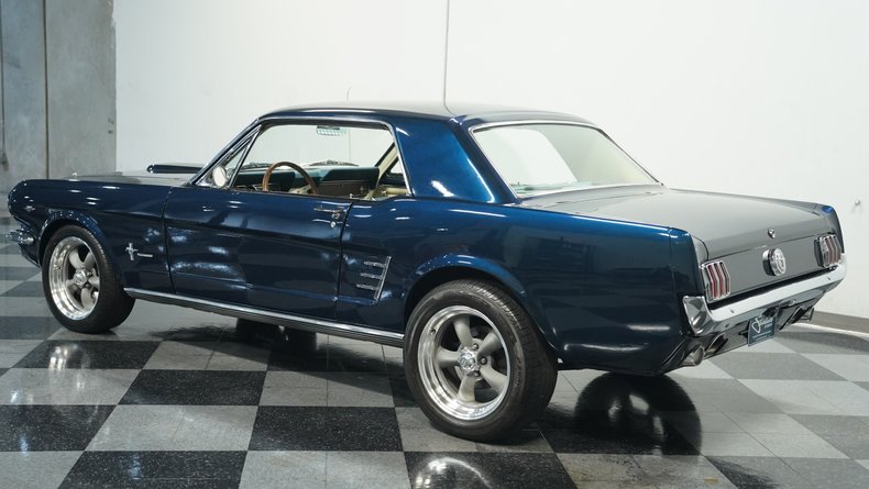 Unknown-Mustang-1966-Caspian-Blue-White-25