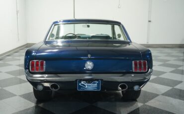 Unknown-Mustang-1966-Caspian-Blue-White-27