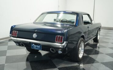 Unknown-Mustang-1966-Caspian-Blue-White-28