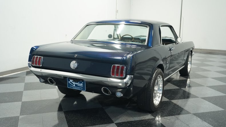 Unknown-Mustang-1966-Caspian-Blue-White-28