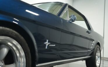 Unknown-Mustang-1966-Caspian-Blue-White-3