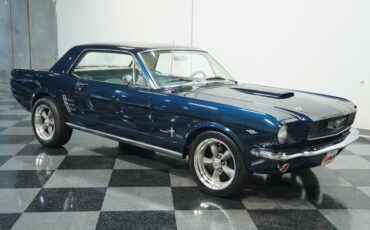 Unknown-Mustang-1966-Caspian-Blue-White-30