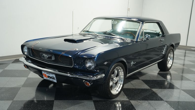 Unknown-Mustang-1966-Caspian-Blue-White-31