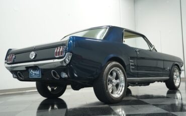 Unknown-Mustang-1966-Caspian-Blue-White-36