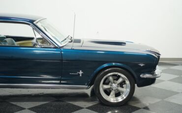 Unknown-Mustang-1966-Caspian-Blue-White-38