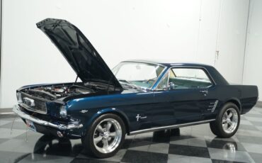 Unknown-Mustang-1966-Caspian-Blue-White-39