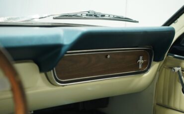 Unknown-Mustang-1966-Caspian-Blue-White-5