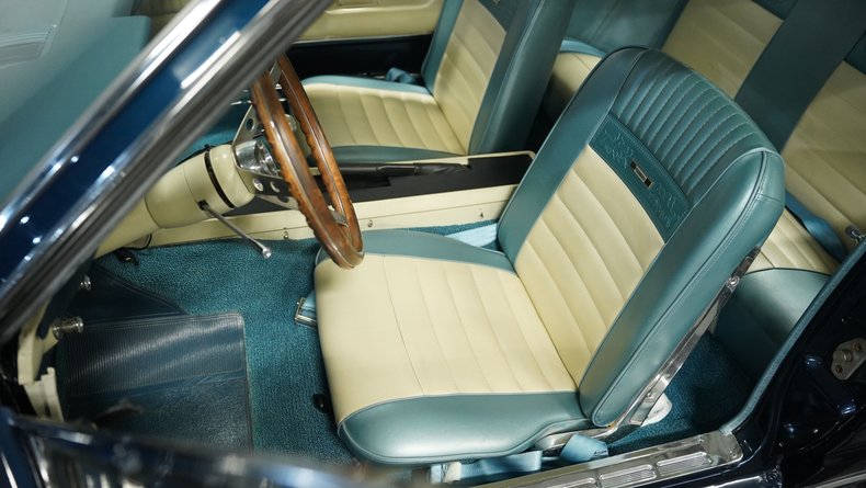 Unknown-Mustang-1966-Caspian-Blue-White-6