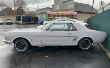 Unknown-Mustang-1966-Gray-Black-16