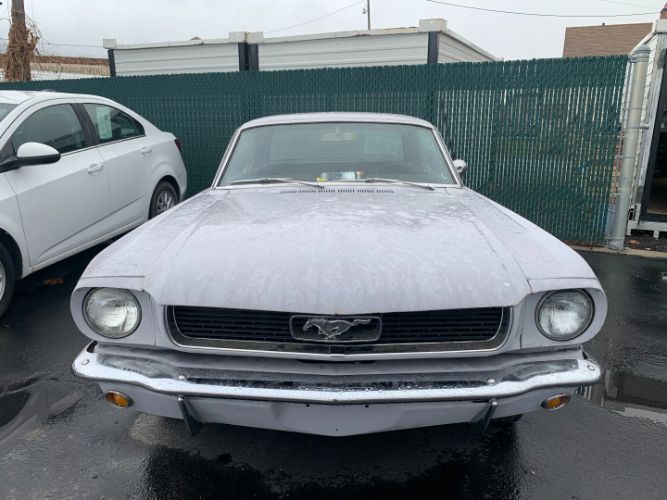 Unknown-Mustang-1966-Gray-Black-18