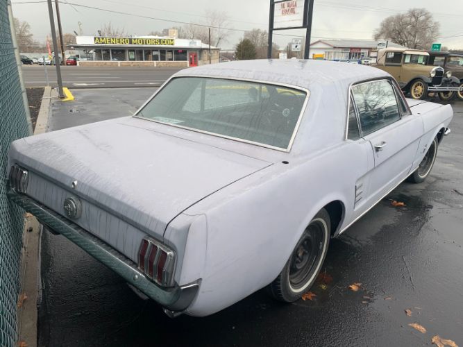Unknown-Mustang-1966-Gray-Black-9