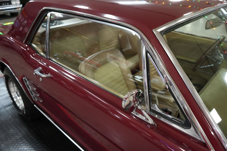 Unknown-Mustang-1966-Maroon-Tan-11