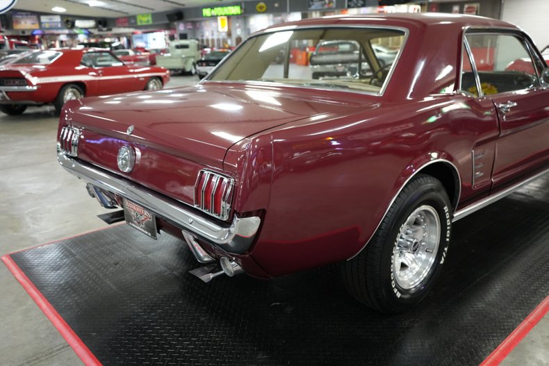 Unknown-Mustang-1966-Maroon-Tan-15
