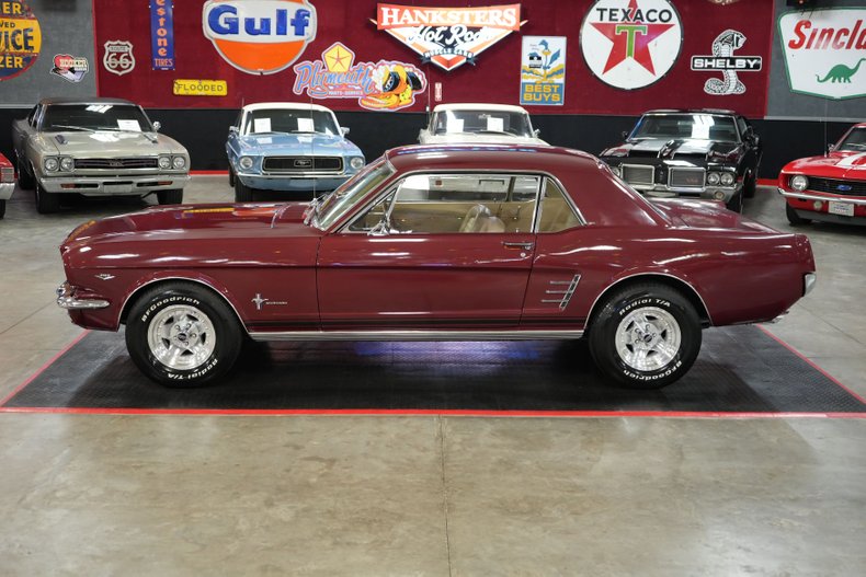 Unknown-Mustang-1966-Maroon-Tan-28