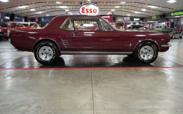Unknown-Mustang-1966-Maroon-Tan-36