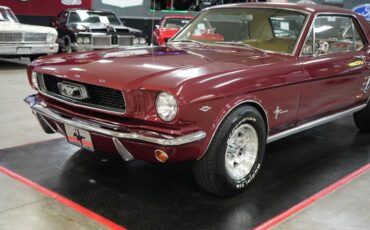 Unknown-Mustang-1966-Maroon-Tan-38