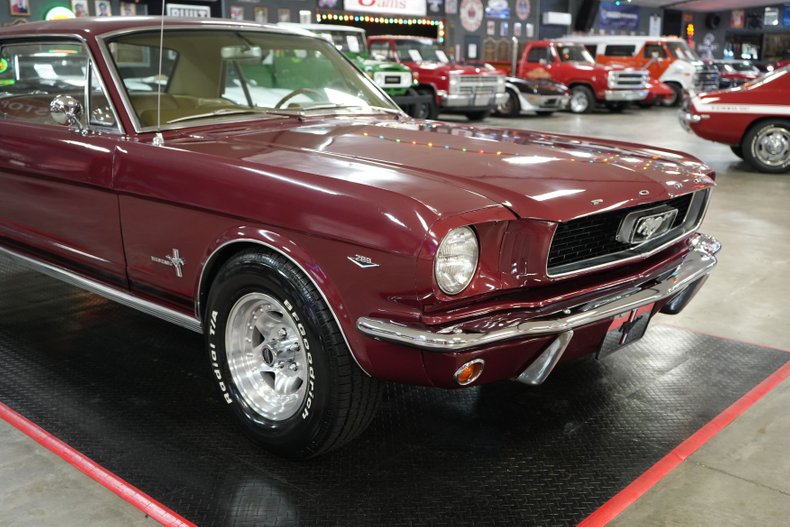 Unknown-Mustang-1966-Maroon-Tan-39