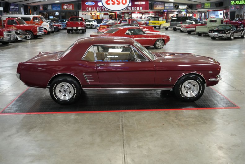Unknown-Mustang-1966-Maroon-Tan-9