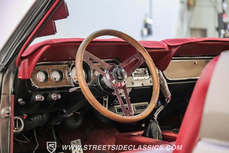 Unknown-Mustang-1966-Pepper-Gray-Red-10