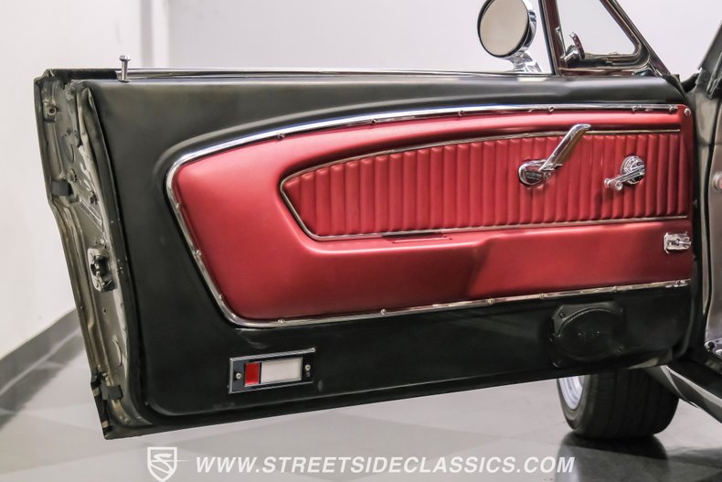 Unknown-Mustang-1966-Pepper-Gray-Red-5