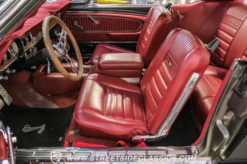 Unknown-Mustang-1966-Pepper-Gray-Red-6