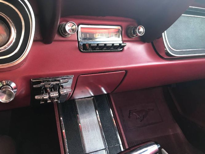 Unknown-Mustang-1966-Raven-Black-Dark-Red-5
