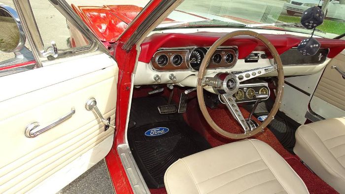 Unknown-Mustang-1966-Red-10