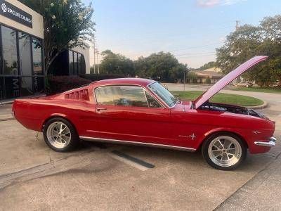 Unknown-Mustang-1966-Red-4