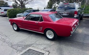 Unknown-Mustang-1966-Red-8