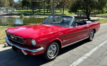 Unknown-Mustang-1966-Red-White-Top-Black-1
