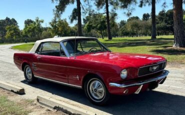 Unknown-Mustang-1966-Red-White-Top-Black-10