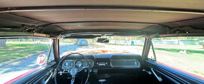 Unknown-Mustang-1966-Red-White-Top-Black-15