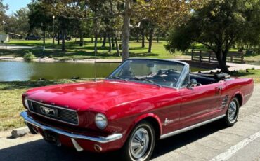 Unknown-Mustang-1966-Red-White-Top-Black-20