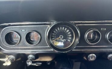 Unknown-Mustang-1966-Red-White-Top-Black-22
