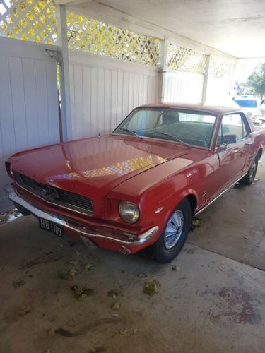 Unknown-Mustang-1966-Red-White